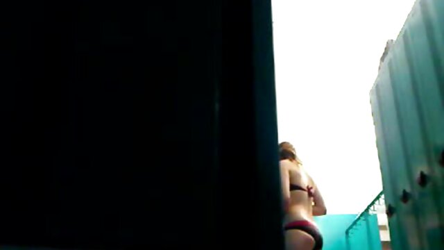 ఓవర్‌సెక్స్డ్ రెడ్ హెడ్ లారెన్ ఫిలిప్స్ ఒక యువ ప్లంబర్ డిక్‌పై దాడి చేశాడు తెలుగు సెక్స్ కం వీడియో