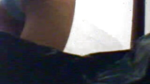 ఫ్రిస్కీ ఔత్సాహిక సెక్స్ తెలుగు వీడియో స్ పసికందు కెమెరాలో పెర్కీ టిట్టీలను చూపుతోంది